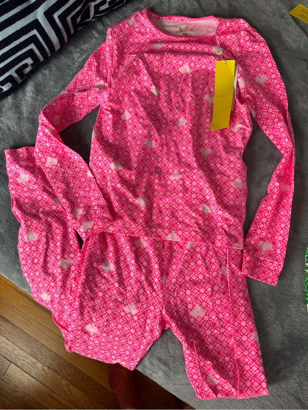 NWT Lilly Pulitzer Girl 14 Sammy Passion fruit Pink Fluttering Hearts Pajama Set
